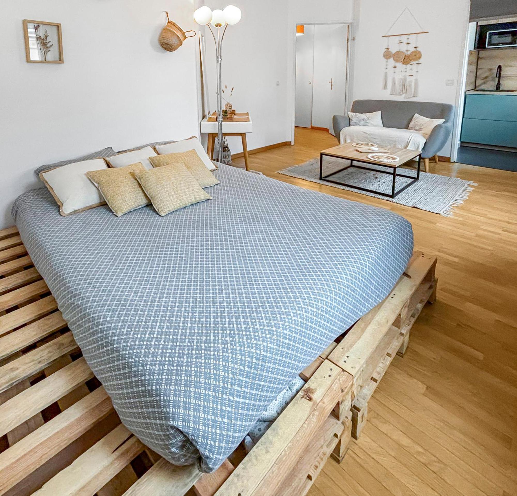 Studio Cosy Avec Smart Tv & Wi-Fi เลอเปลซีส์-โรแบงซง ภายนอก รูปภาพ