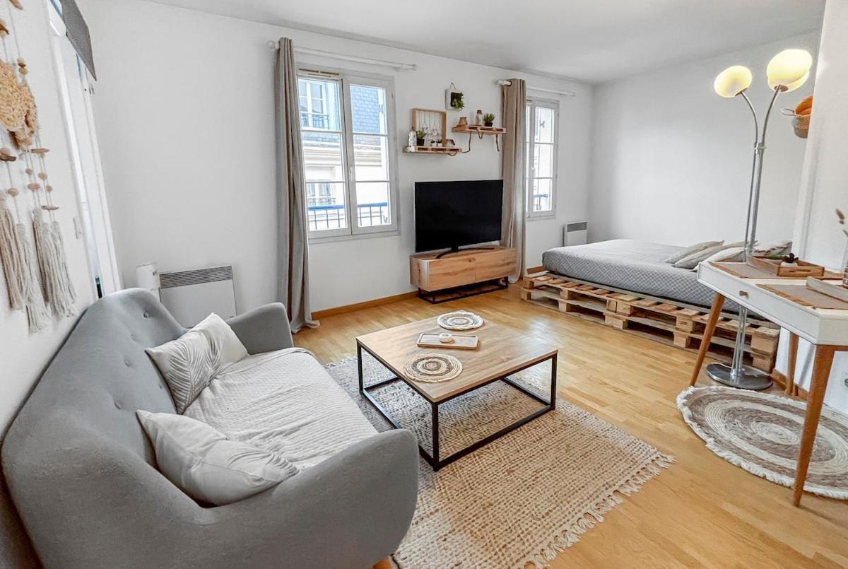 Studio Cosy Avec Smart Tv & Wi-Fi เลอเปลซีส์-โรแบงซง ภายนอก รูปภาพ